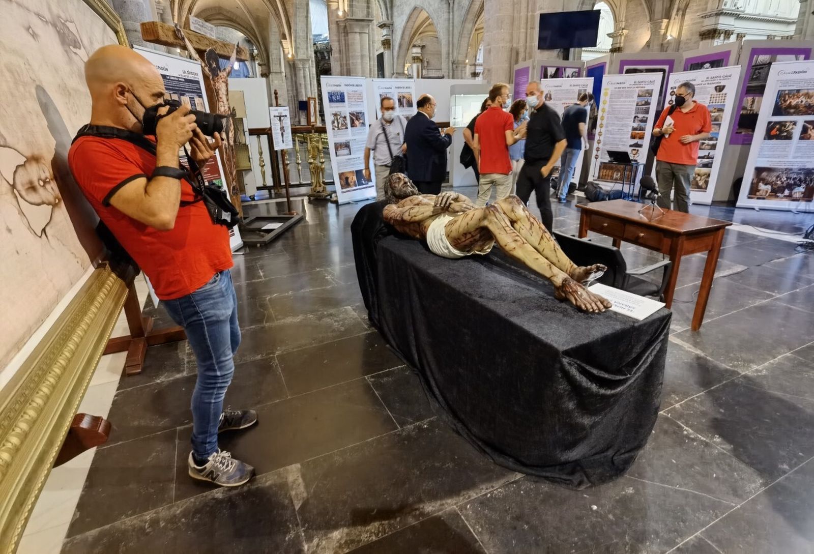 Imagen Cristo Yacente del escultor Miñarro.