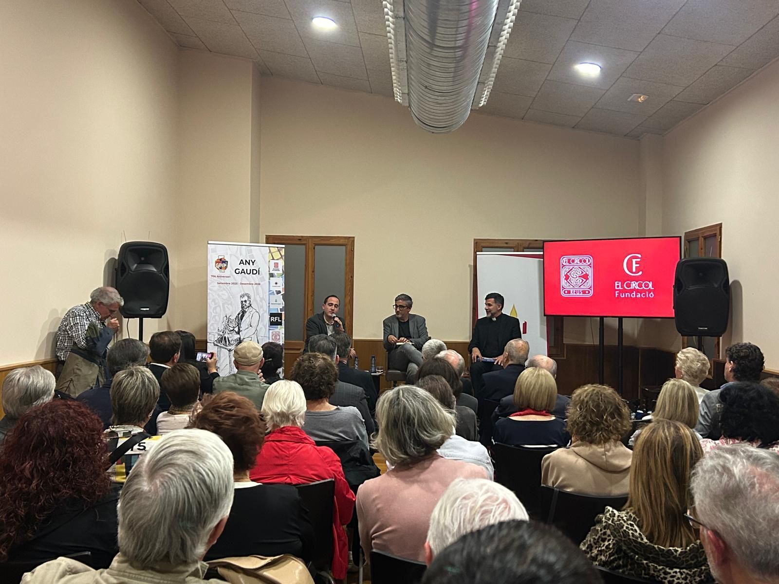 Presentación de El Aprendiz de Gaudí en Reus