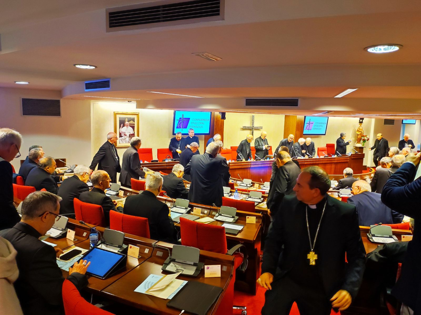 Sala de la Plenaria en Añastro