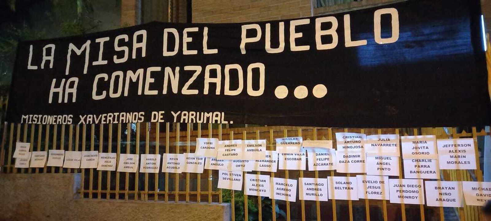 La misa del pueblo ha comenzado