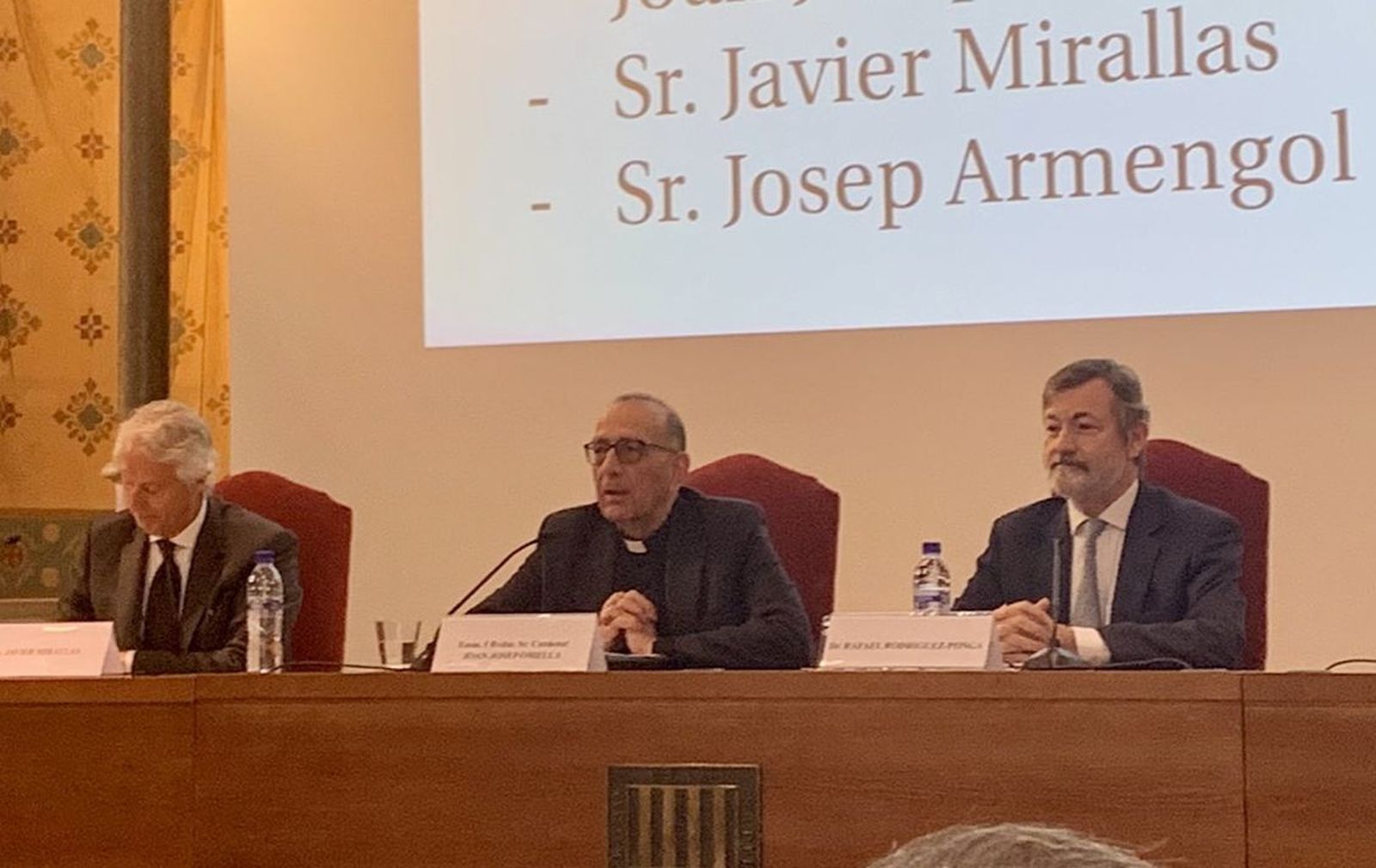 Omella, durante la conferencia en la II Asamblea Cristiana