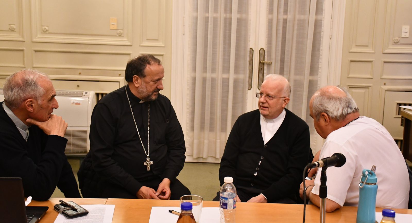 Los obispos argentinos renuevan su comunión y afecto al Papa Francisco