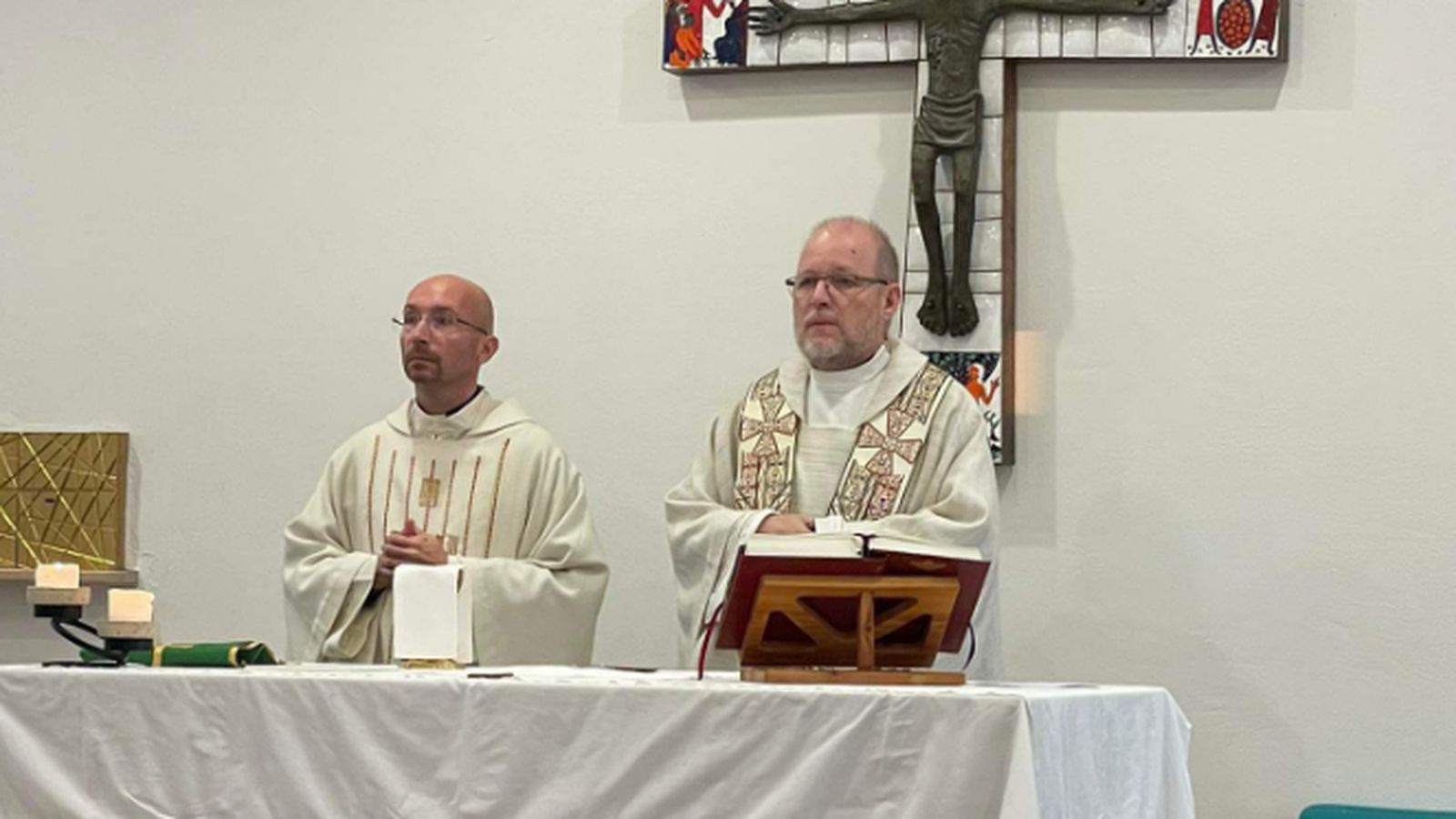 Majcen, durante una celebración eucarística en Nuuk.