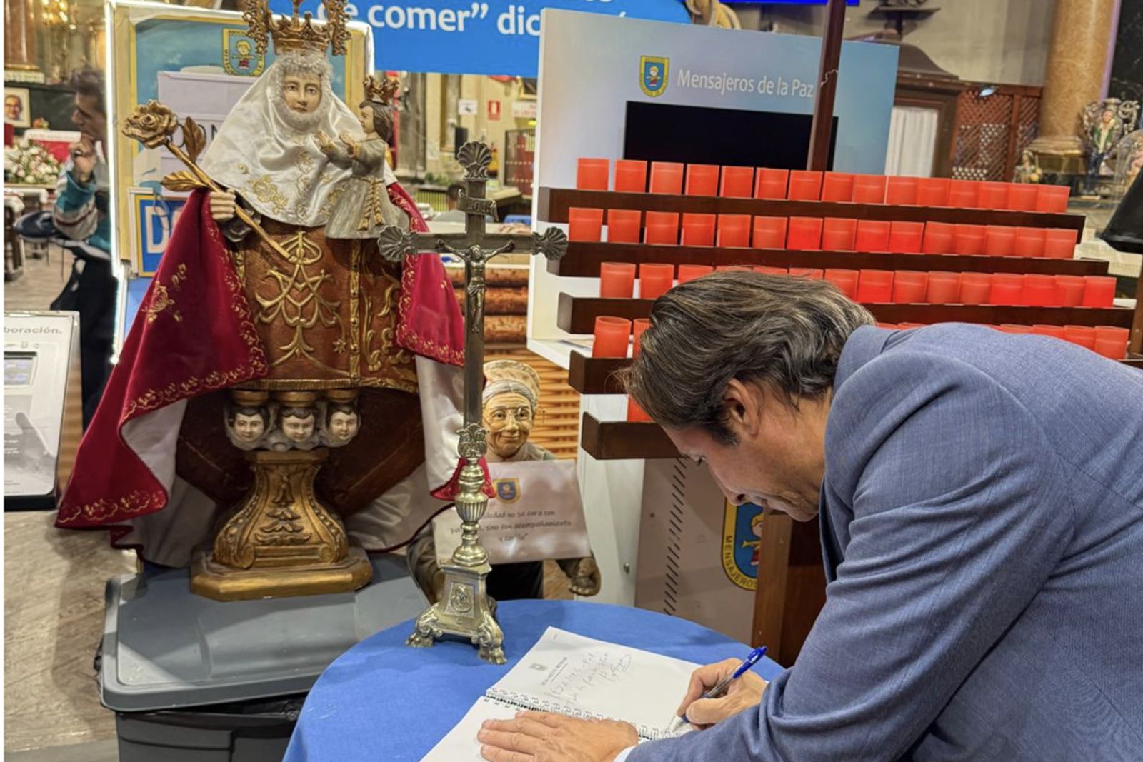 Libro de condolencias por la tragedia de Urda en la iglesia de San Antón