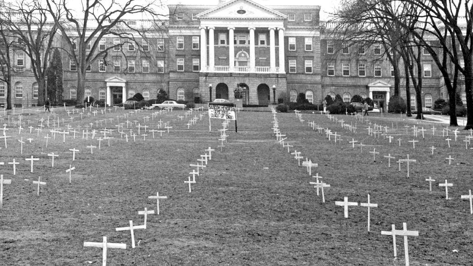Muertos por la guerra