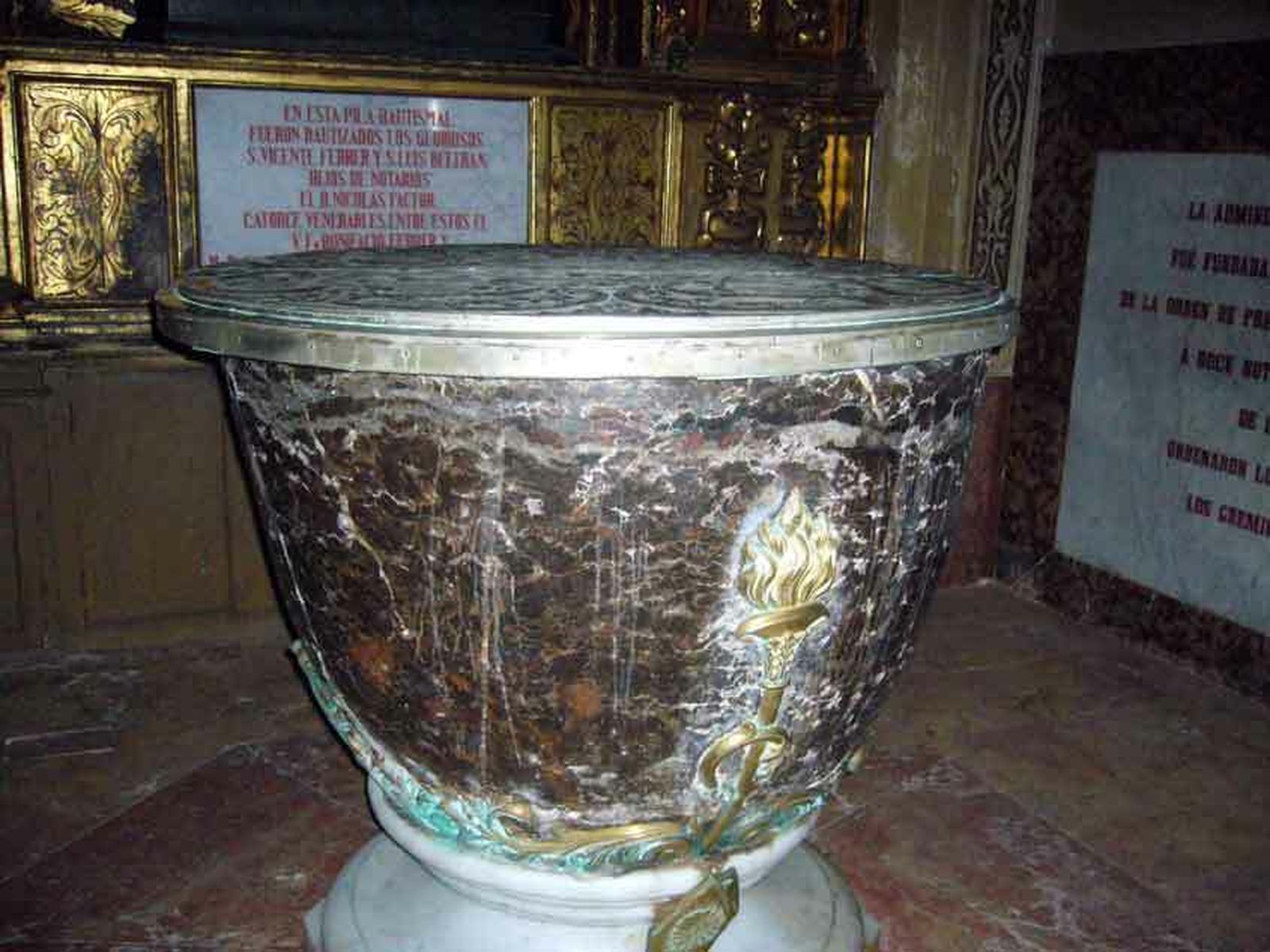 Pila bautismal de San Vicente Ferrer