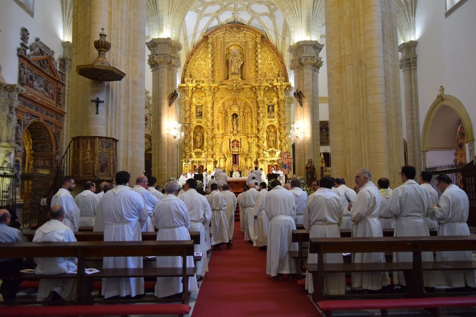 Sacerdotes de Jaén en la catedral de Baeza