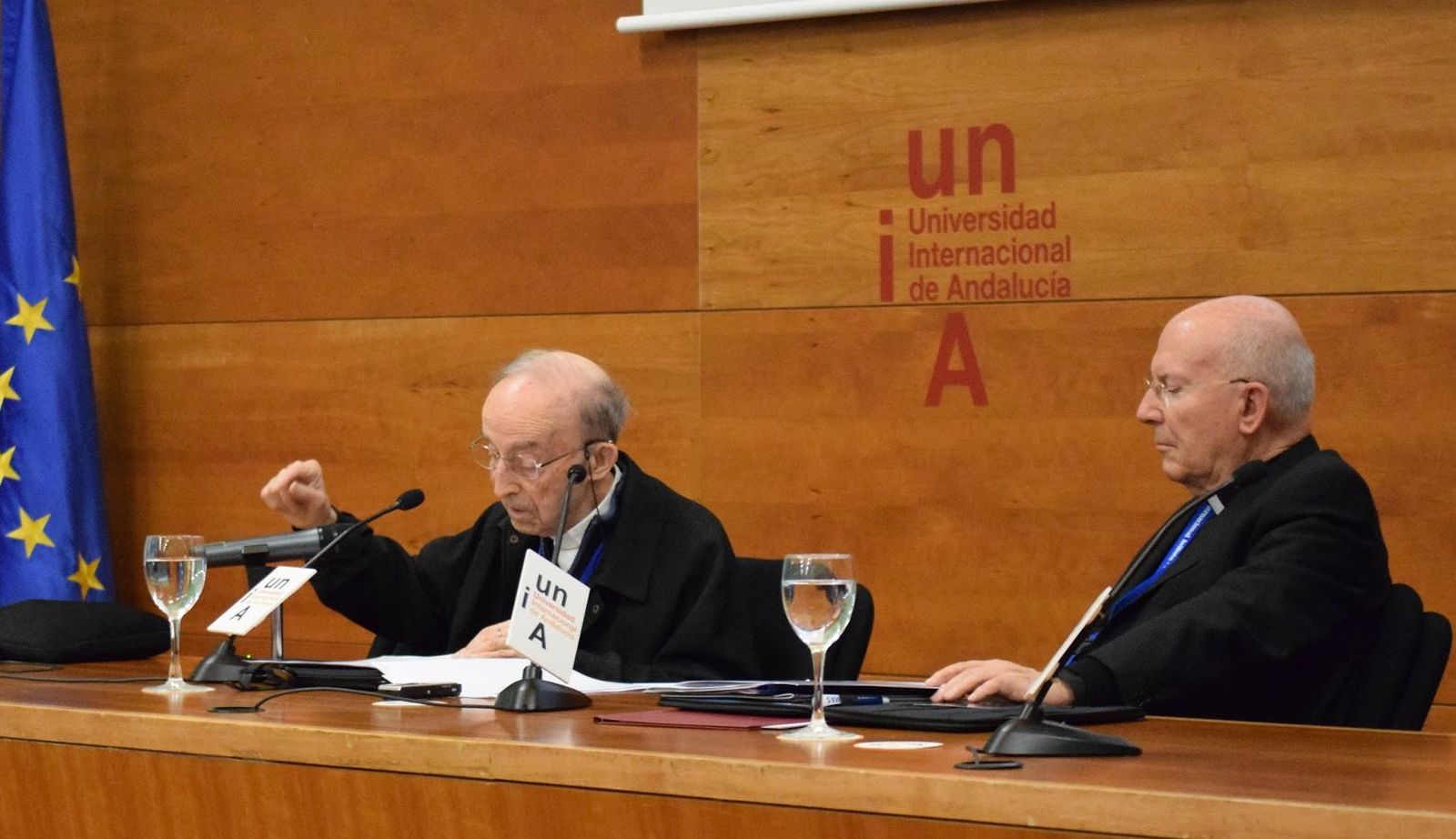 Esquerda Bifet y monseñor Amadeo