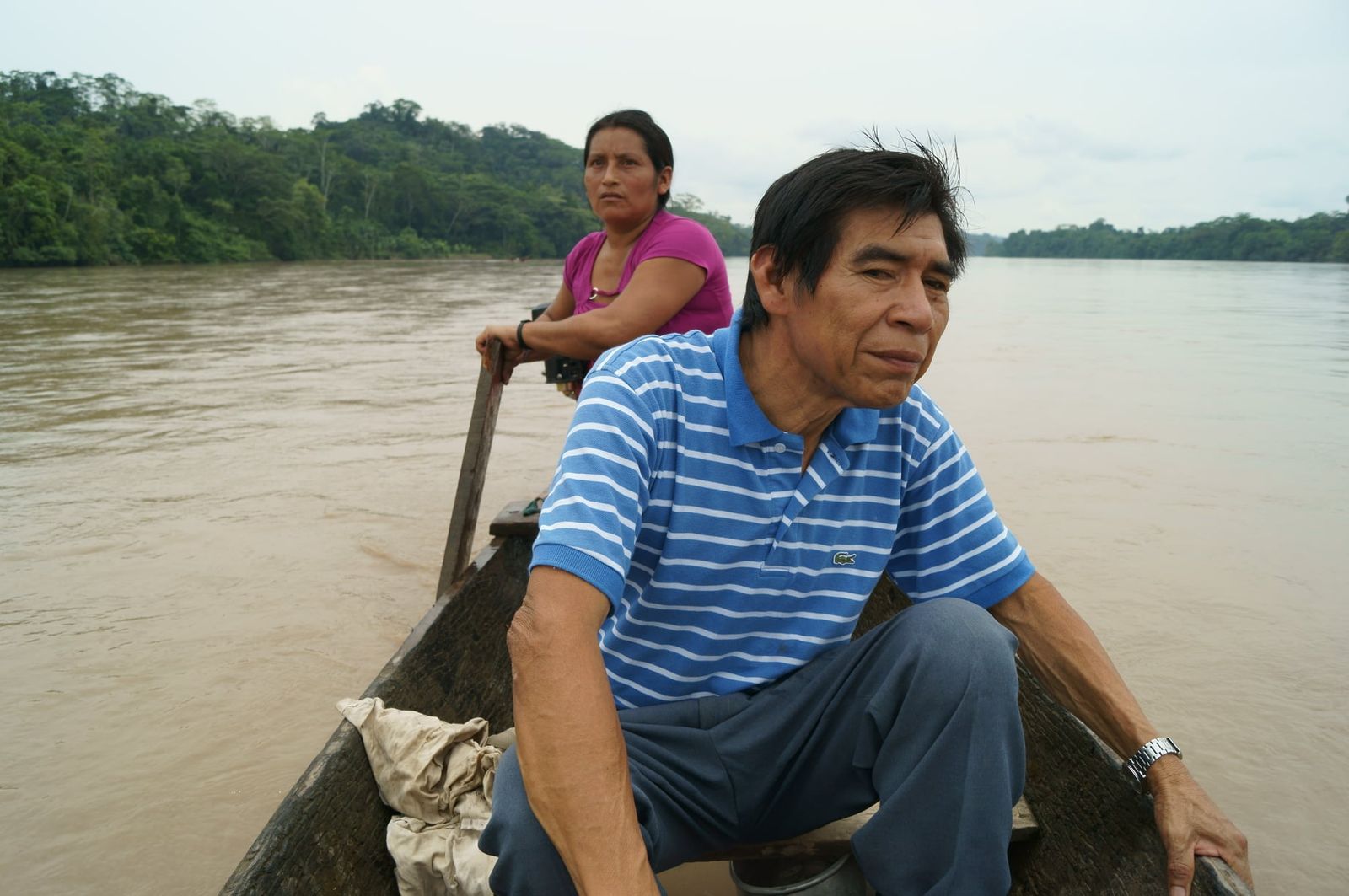 Santiago Manuin en el río