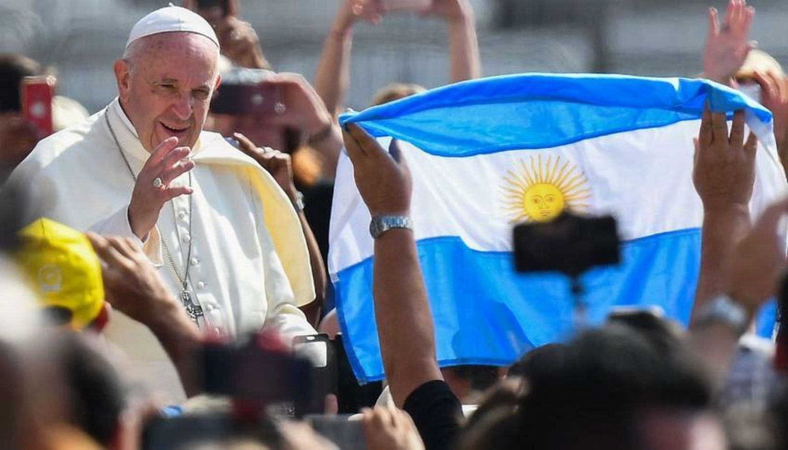 Francisco manifiesta su deseo de visitar Argentina