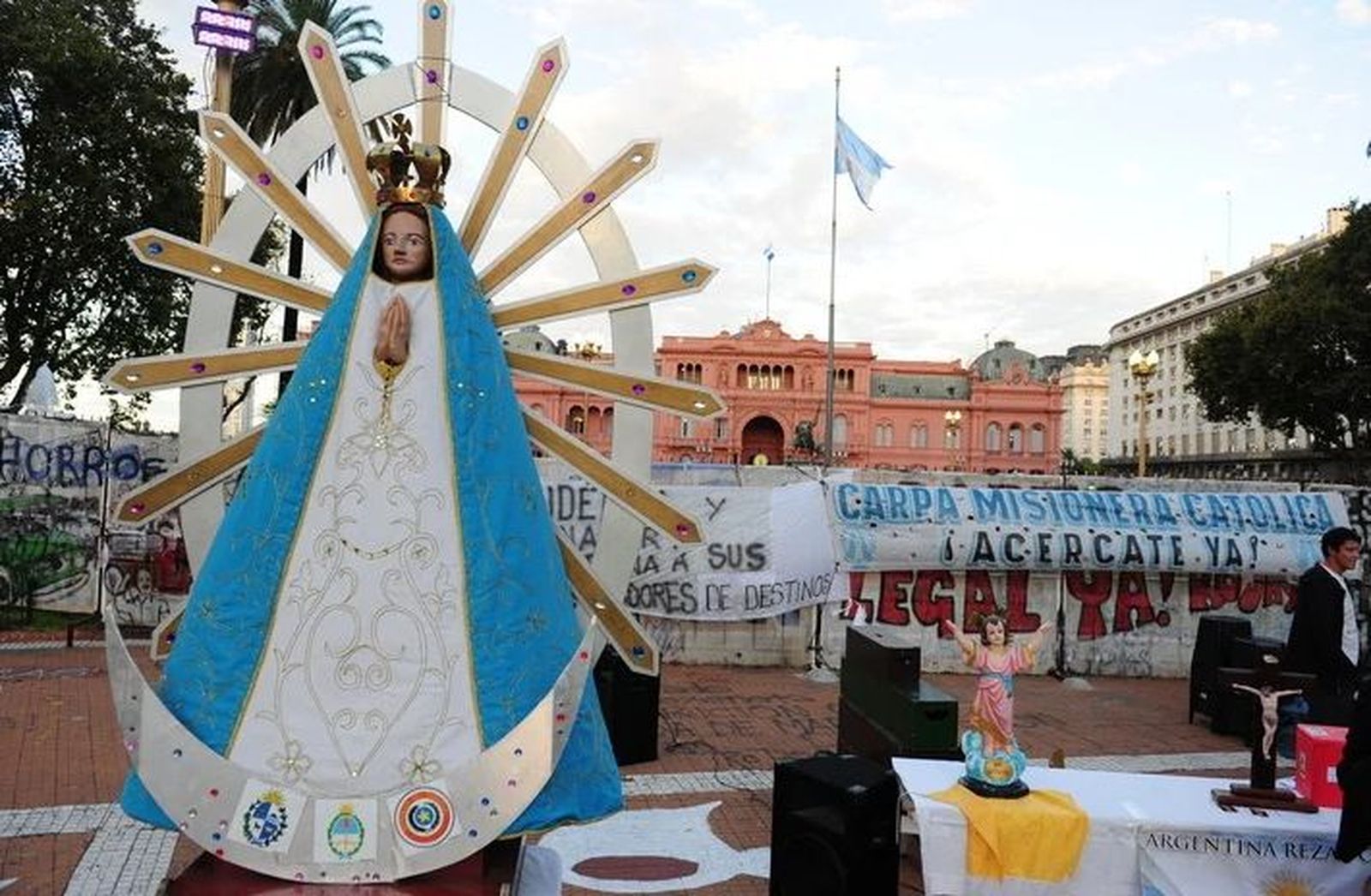 Virgen de Luján en la Plaza de Mayo