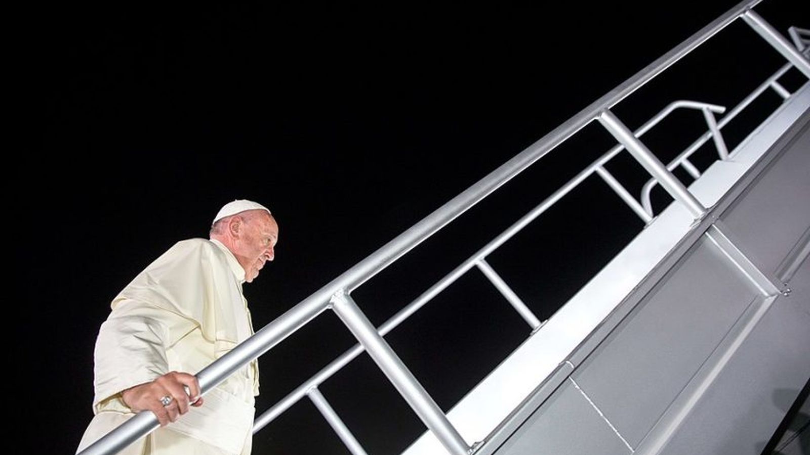 Francisco inicia el viaje