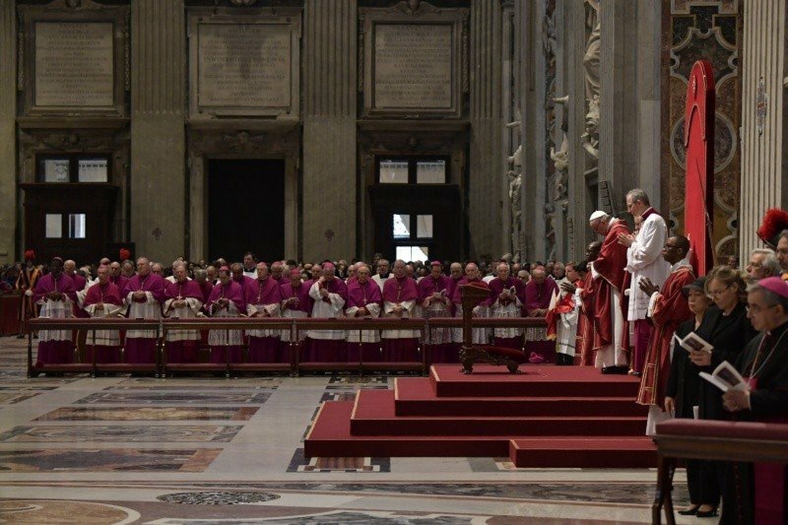 Bergoglio, en oración