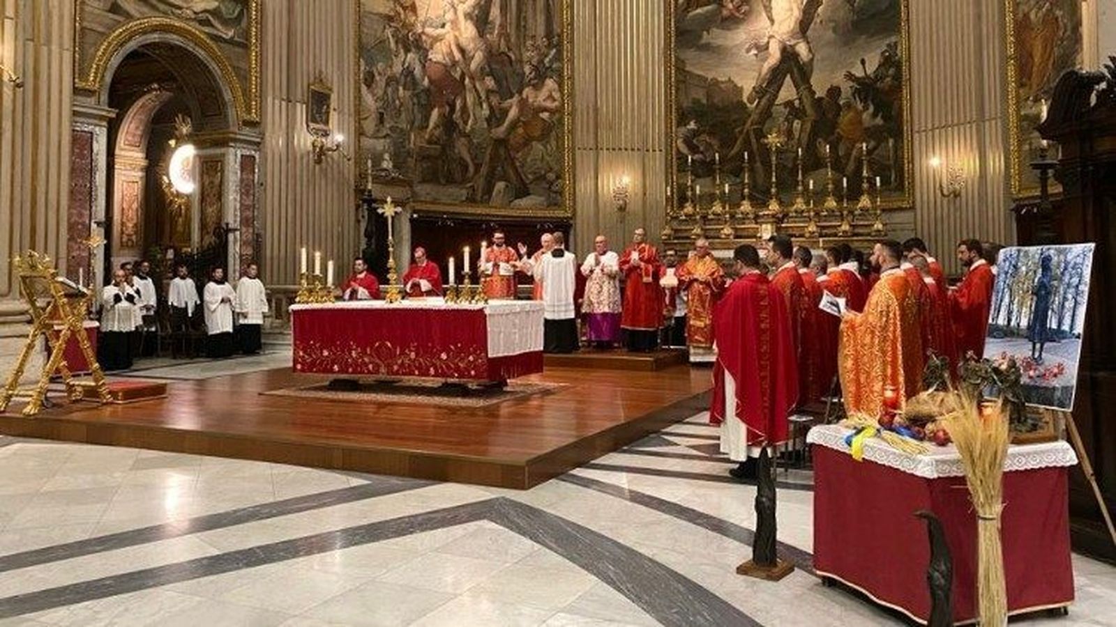 Cardenal Parolin durante la homilía