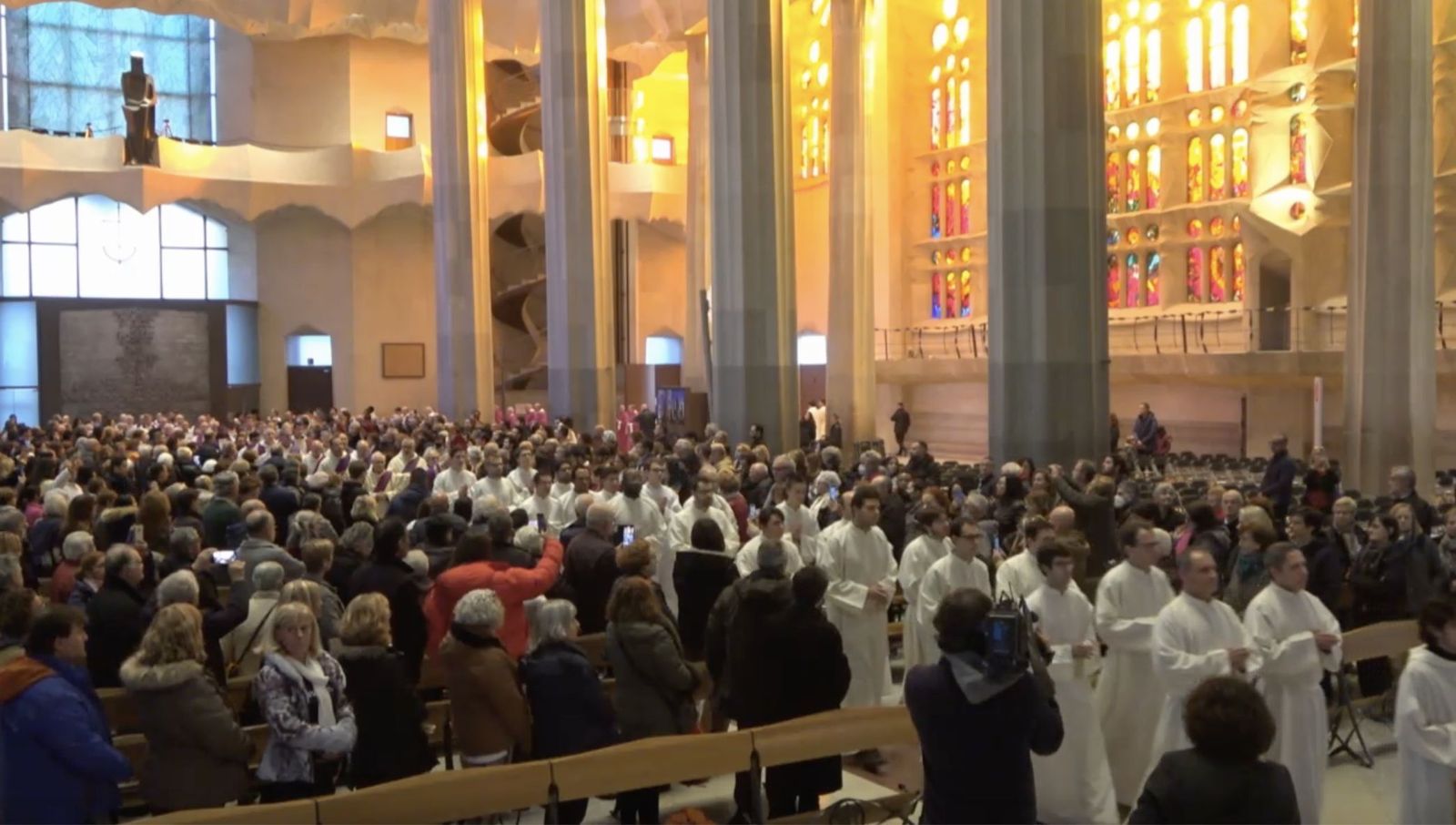 Funeral en la Sagrada Familia de Barcelona, que consagró Benedicto XVI en 2010