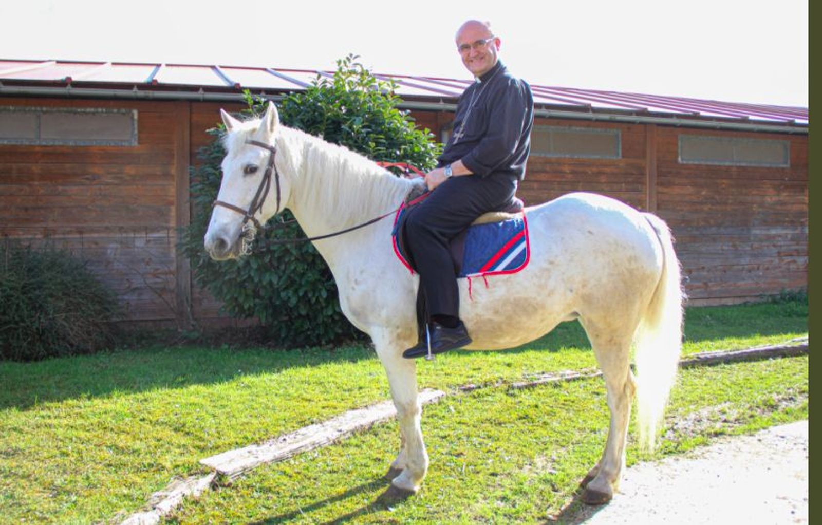 Munilla, con 'Txispa', a la espera de 'Bartola'