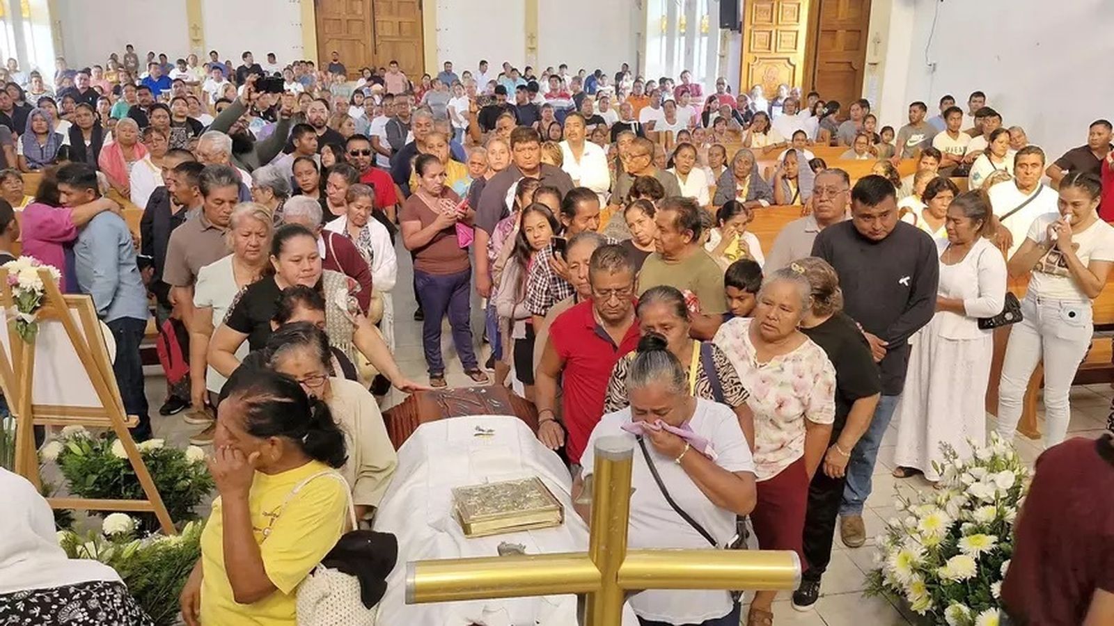Despedida del sacerdote el sacerdote mexicano asesinado en el sur de México