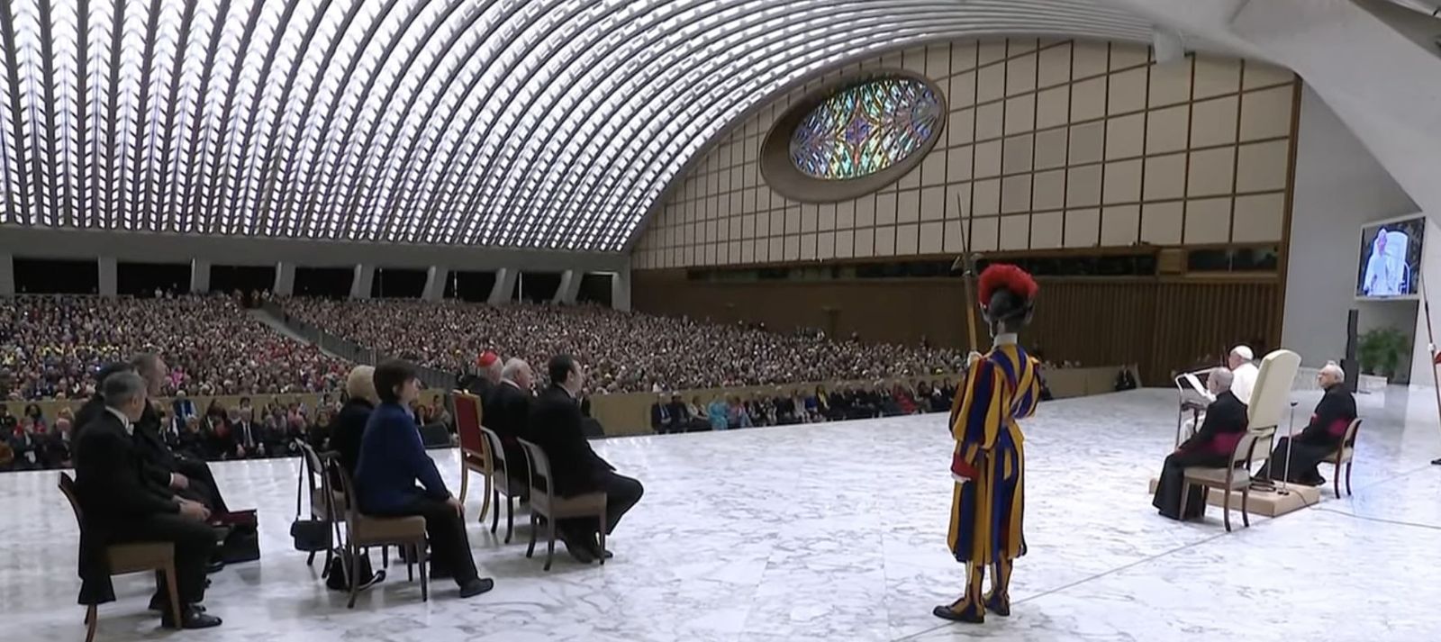 El Papa se dirige a los nietos y abuelos italianos