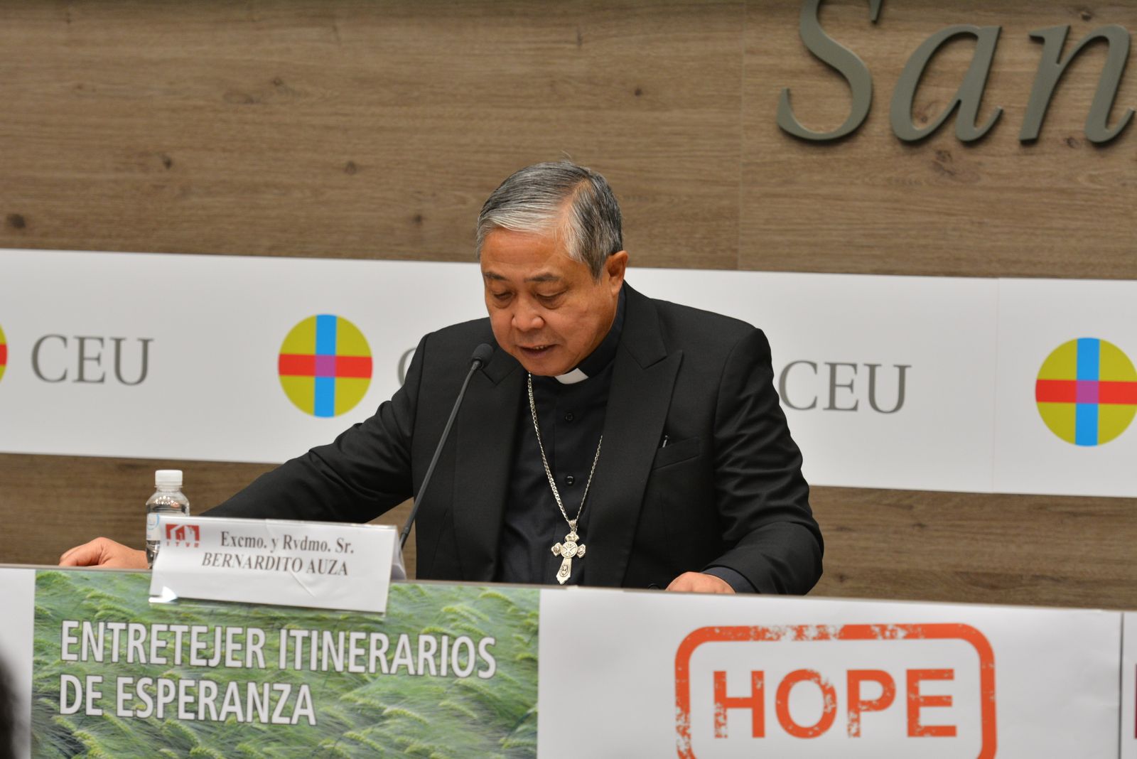 El nuncio Bernardito Auza