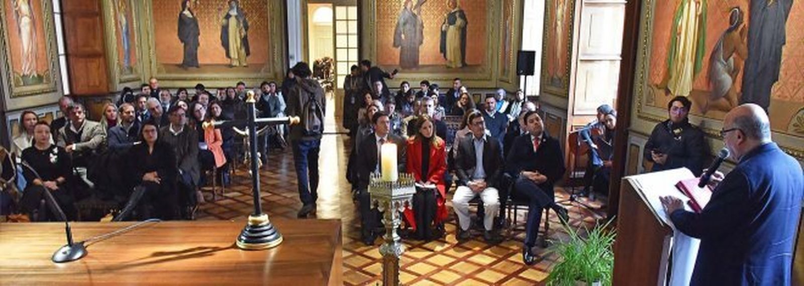 Oración y Reflexión en Santiago con Candidatos Políticos
