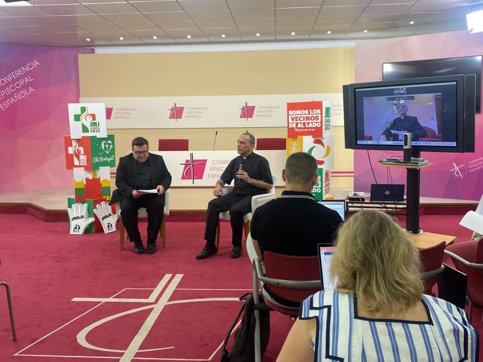 Tinajero, Vera y, en pantalla, Arturo Ros