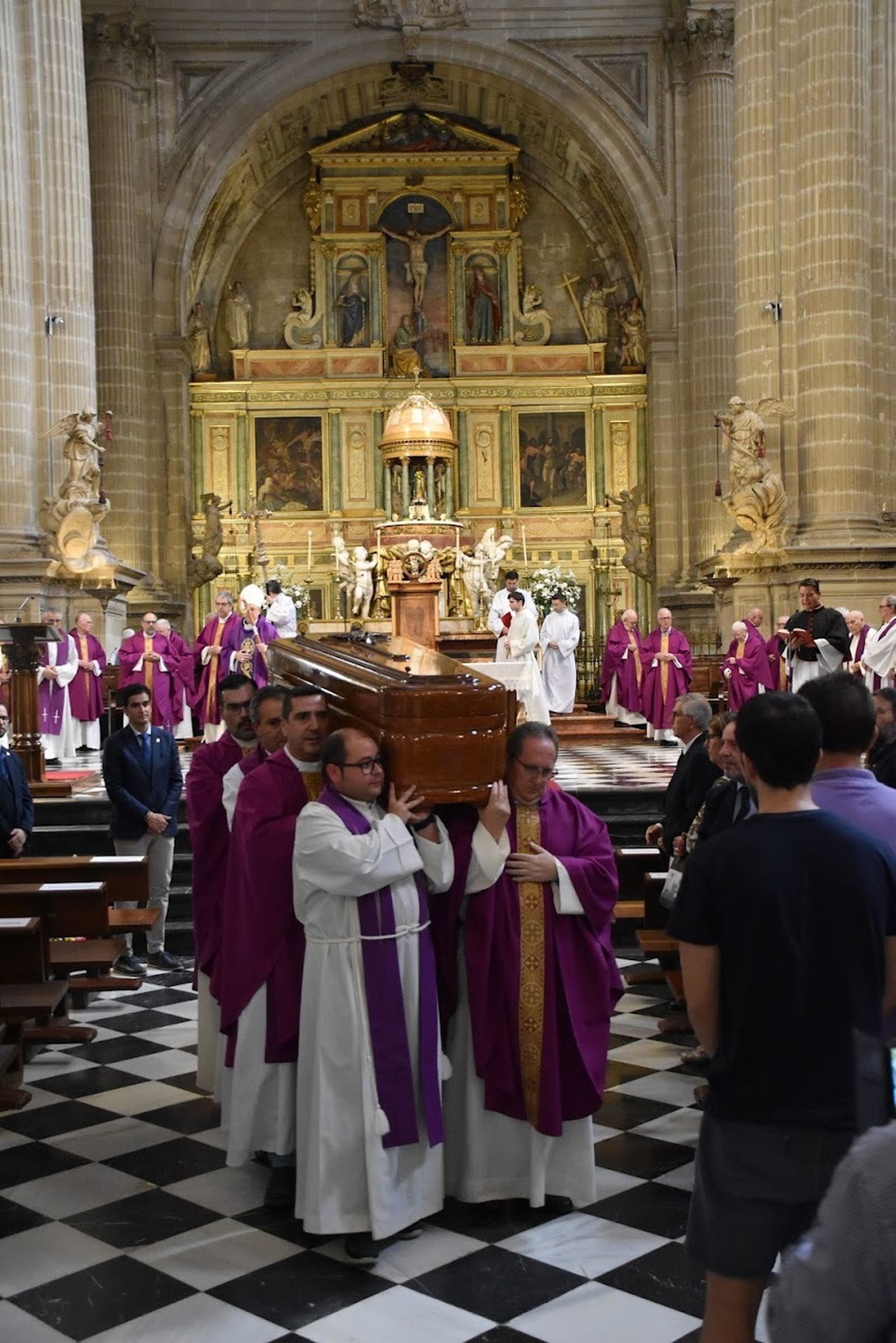 Misa cpor monseñor Ceballos