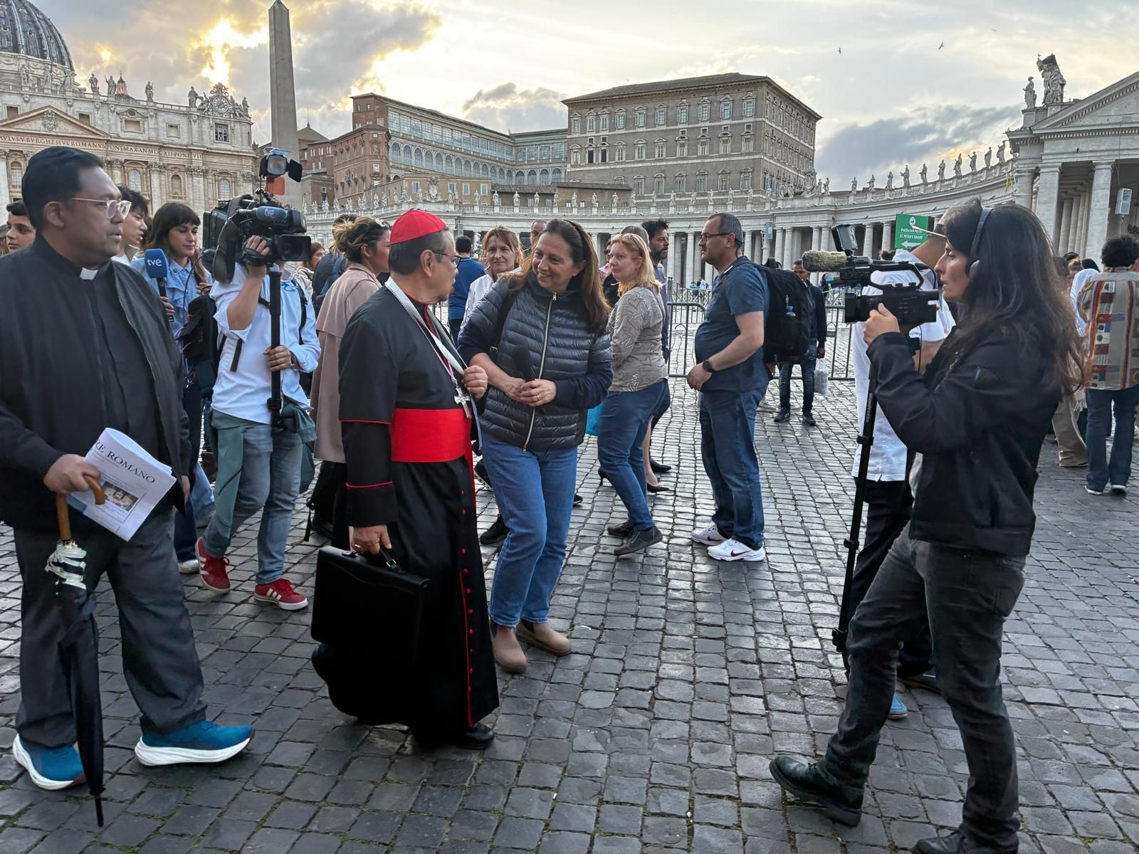 Los cardenales acaban el precónclave