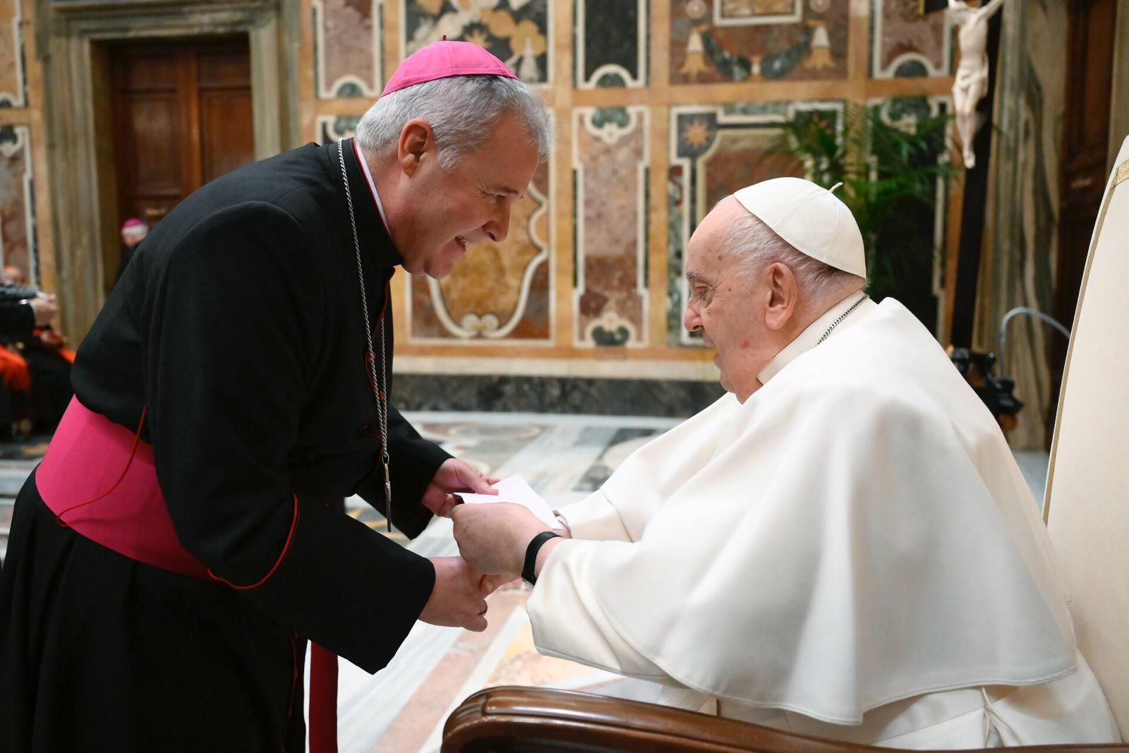 Francisco y Mario Iceta, arzobispo de Burgos