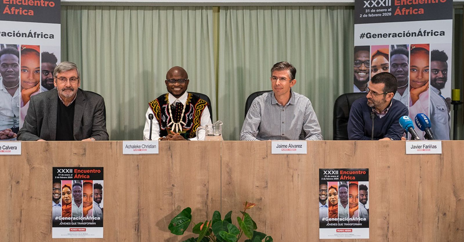A. Christian en rueda de prensa en Mundo Negro