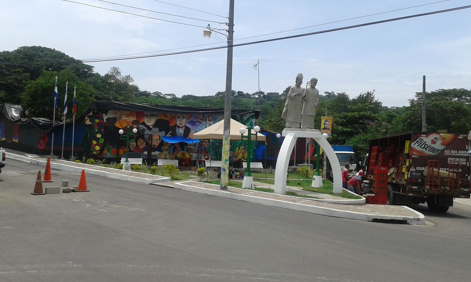 Monumento en memoria de Monseñor Romero y Rutilio Grande