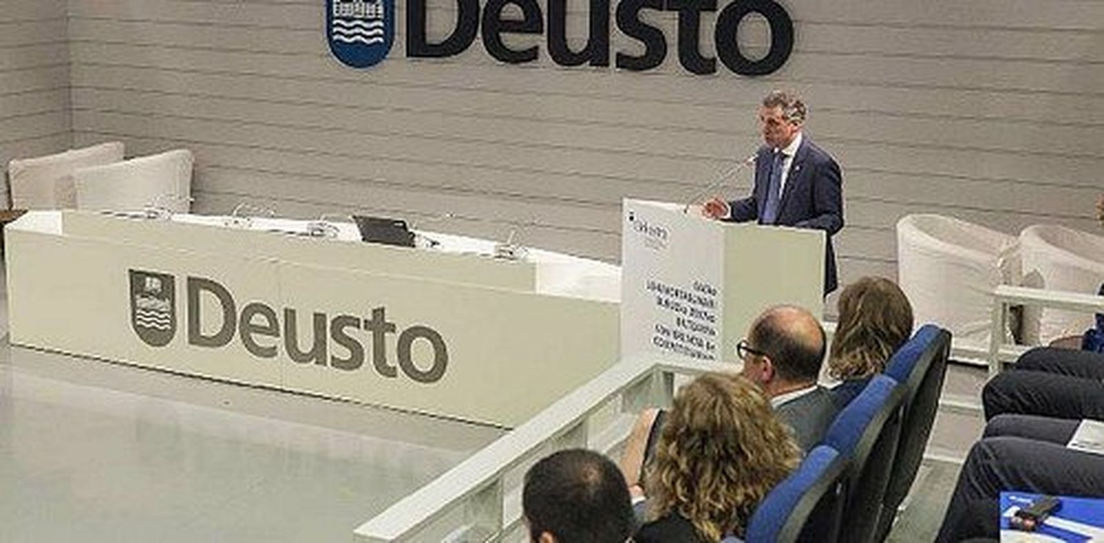Deusto