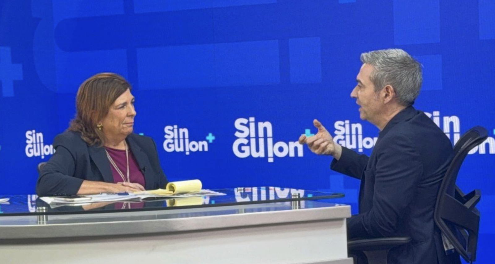 Jordi Bertomeu en elp rograma de Rosa María Palacios de la televisión peruana