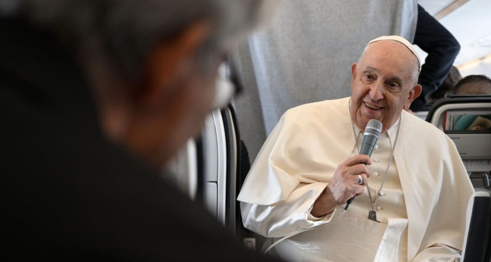Francisco, en el avión
