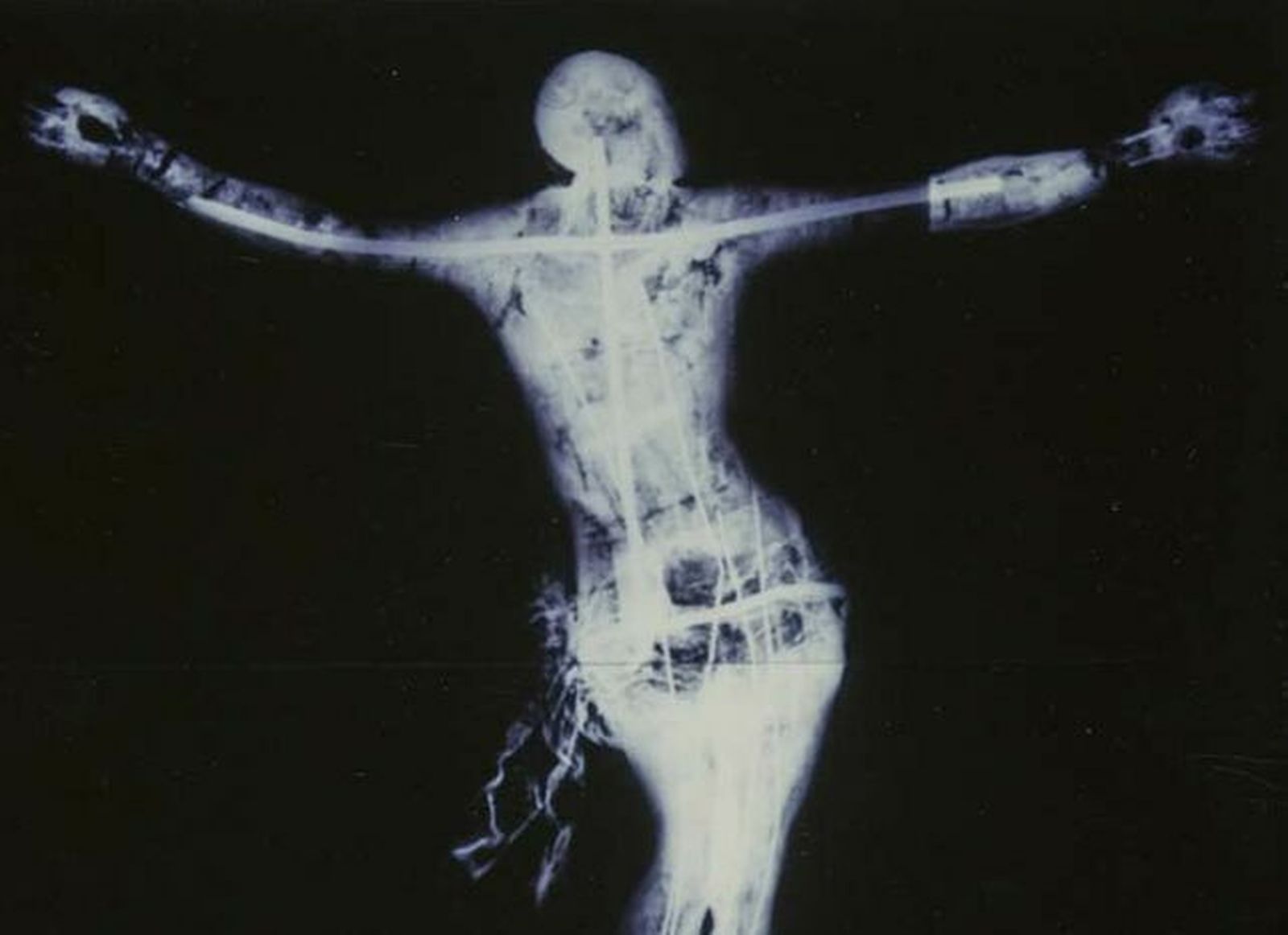 Restauración de la talla "Cristo de la Expiración o del Museo", de Marcos de Cabrera, propiedad de la Real, Ilustre y Fervorosa Hermandad del Santísimo Sacramento y Archicofradía de Nazarenos de la Sagrada Expiración de Nuestro Señor Jesucristo y María Santísima de las Aguas de Sevilla archivo del Instituto de Patrimonio Cultural de España (IPCE)