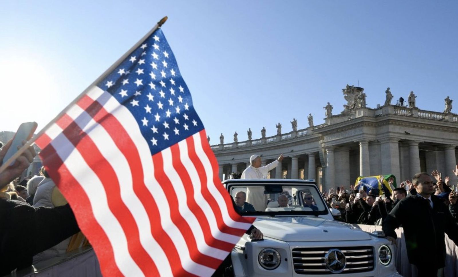 El Papa y la bandera USA