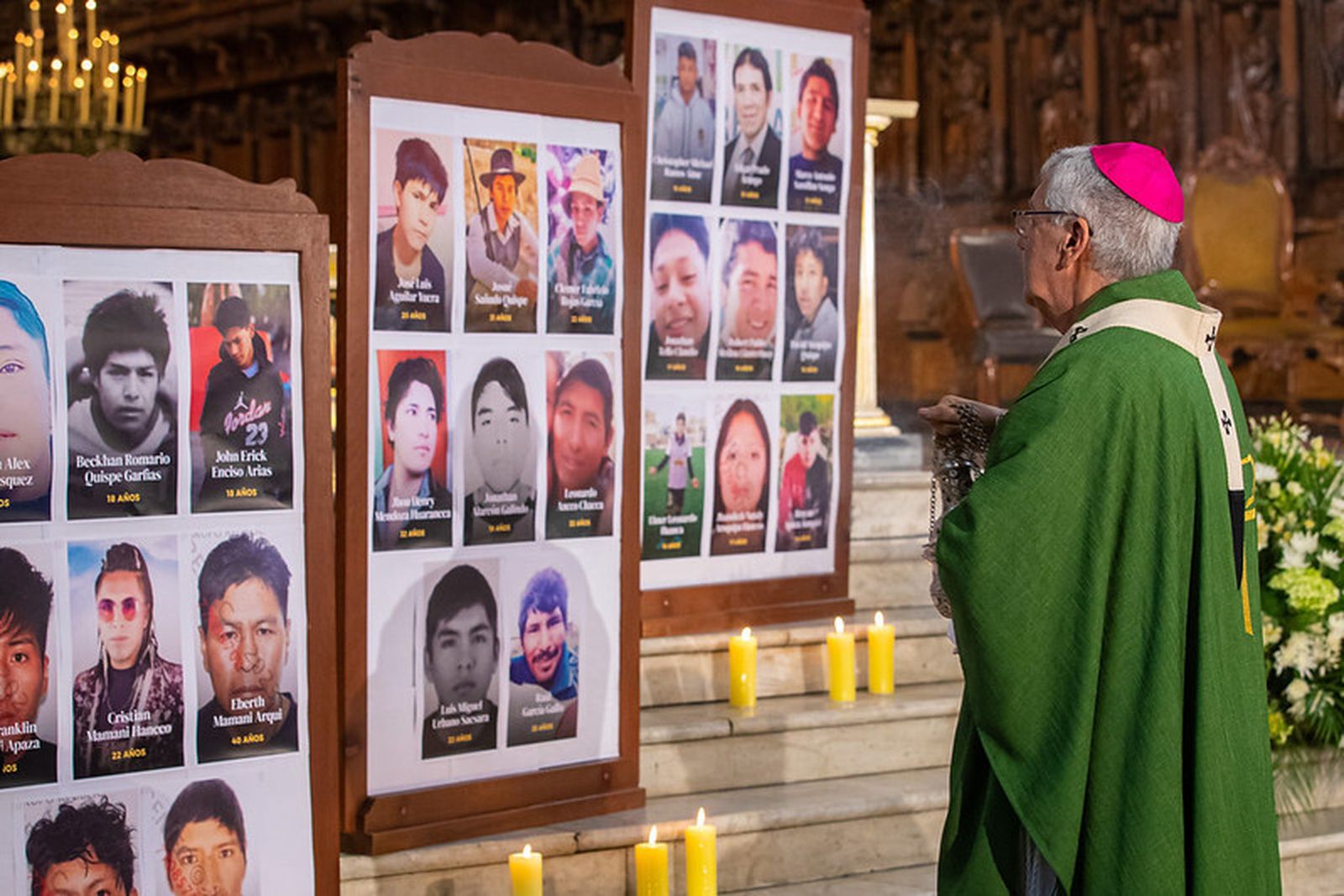 “Nuestra iglesia está unida a nuestro pueblo” afirmó arzobispo de Lima en conmovedora liturgia por los muertos en Perú