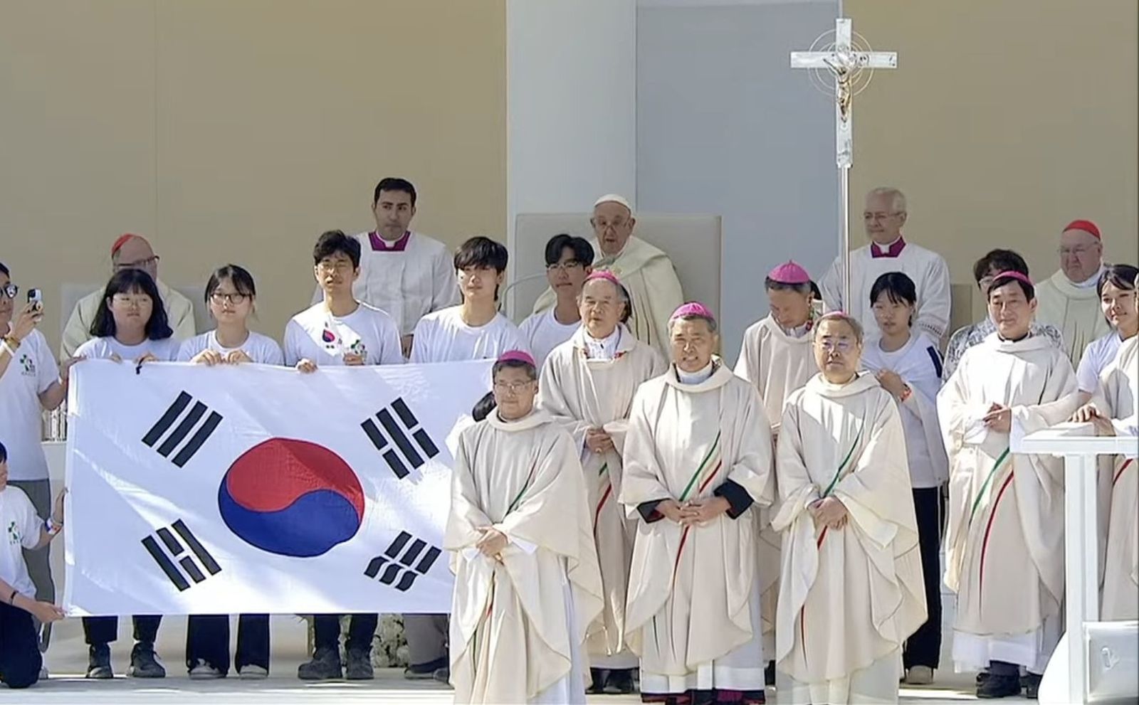 La delegación surcoreana tras desvelar el Papa que Seúl será la sede de la JMJ 2027