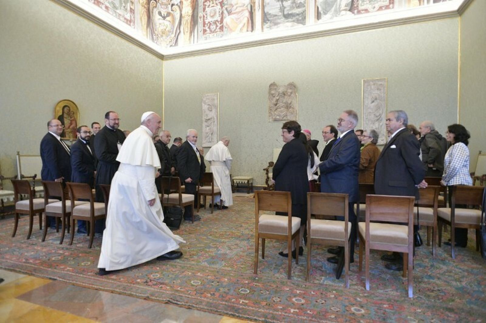 El Papa, hoy, con participantes de la conferencia en el Vaticano sobre Puebla