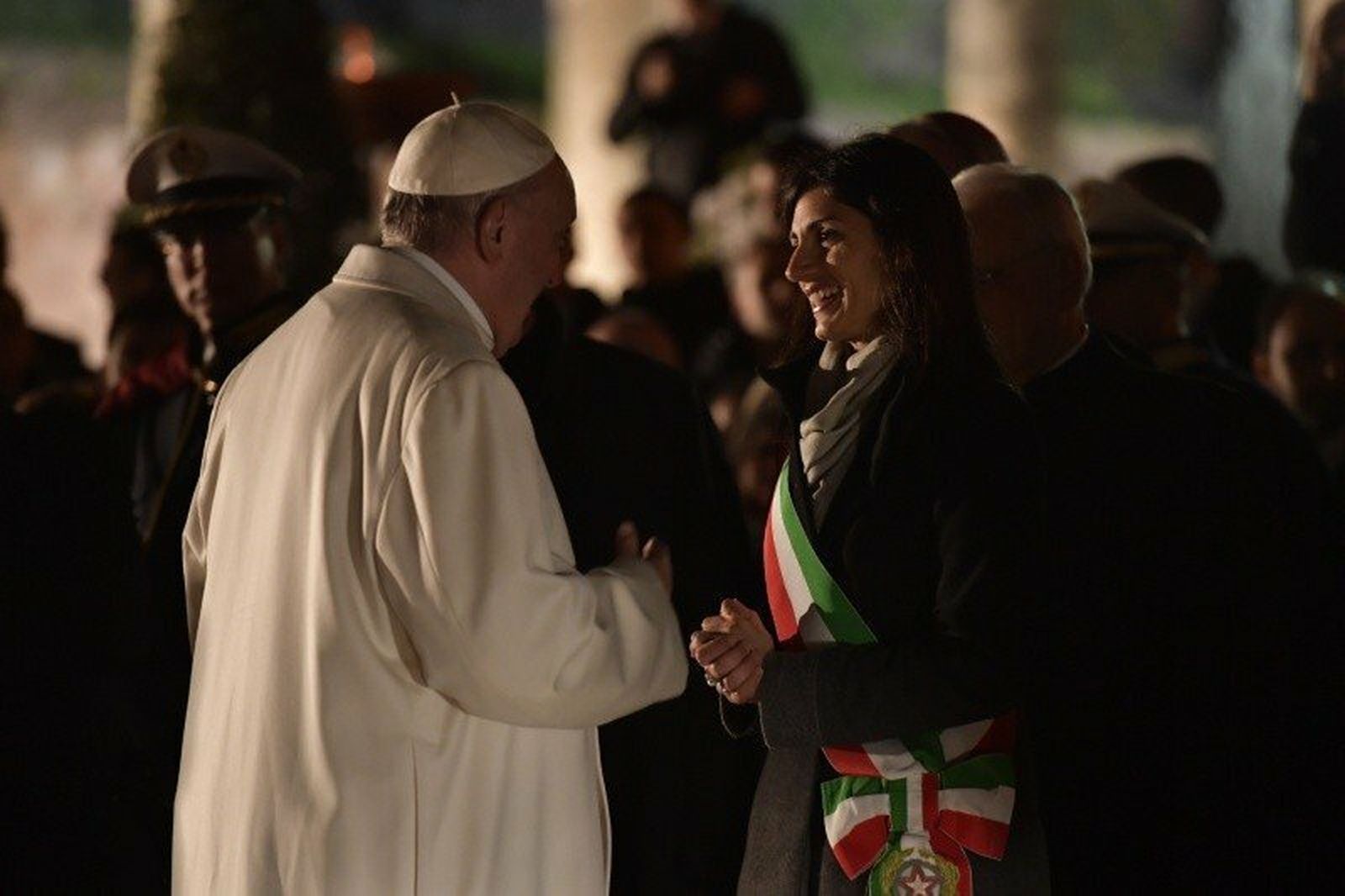 Francisco, con la alcaldesa de Roma