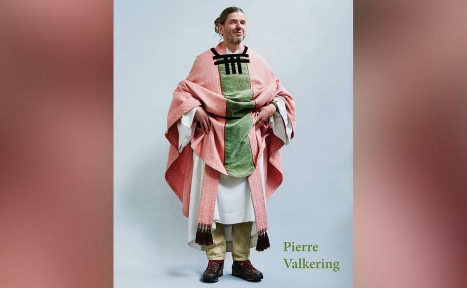 El padre Pierre Valkering, cura gay holandés