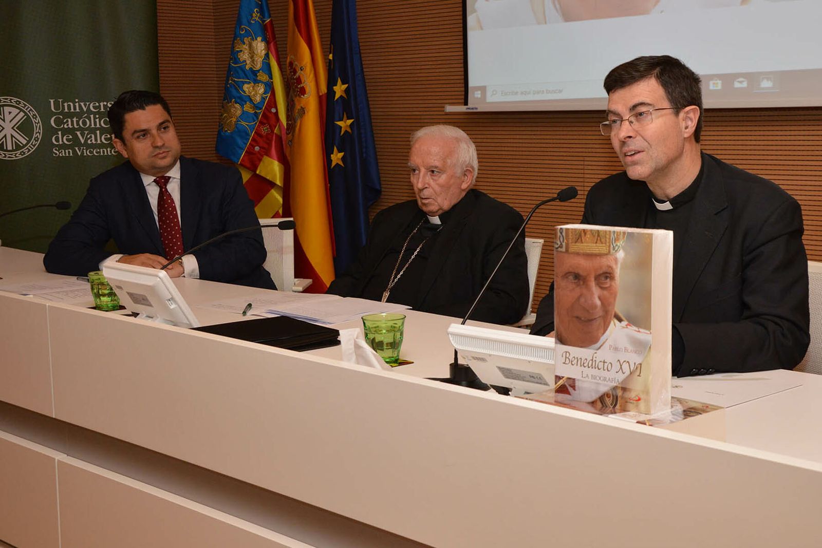 Cañizares, el rector de la UCV y el autor del libro