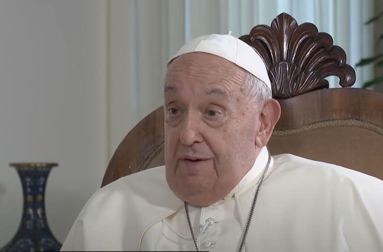 Francisco, durante la entrevista con Canal Orbe 21