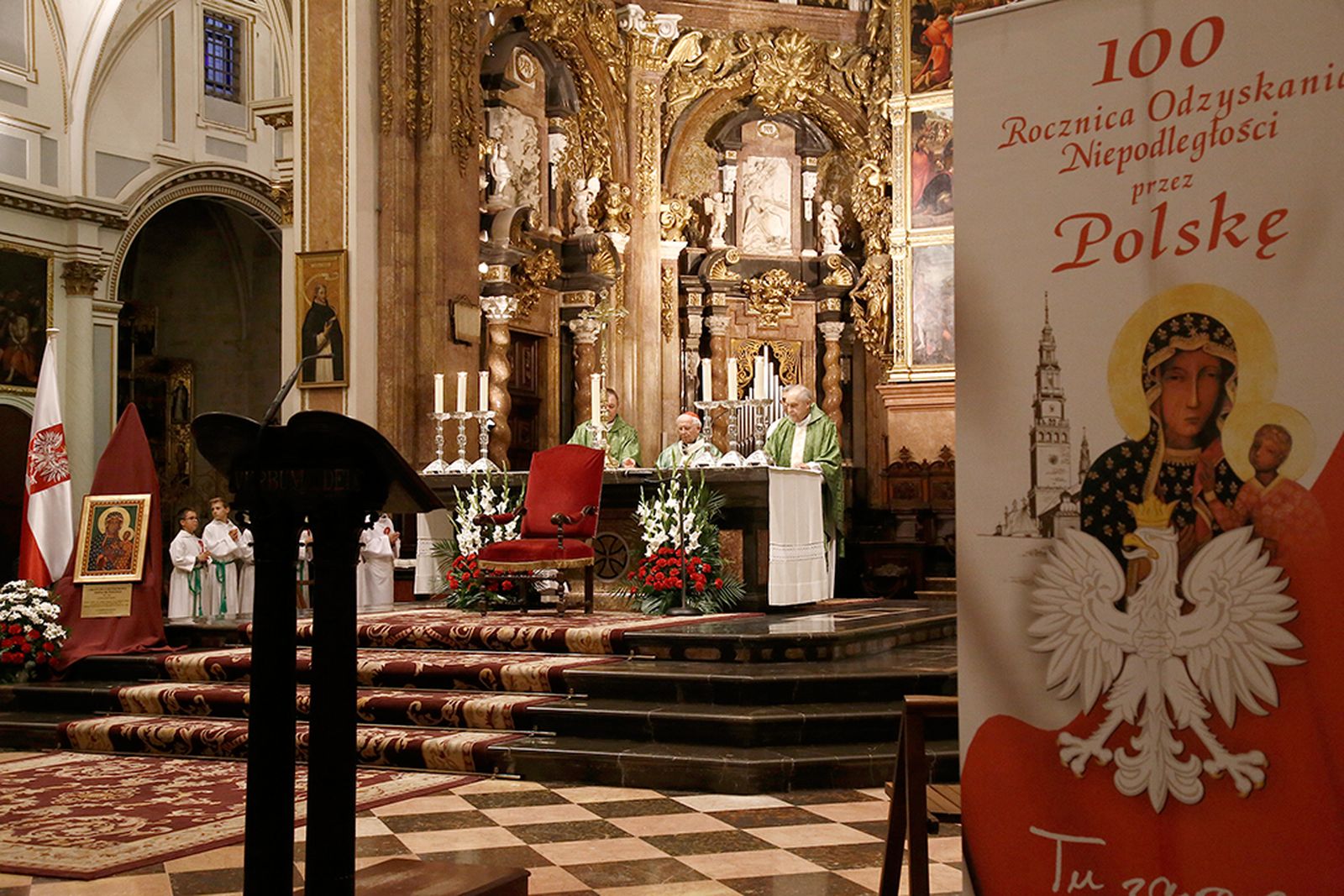 La comunitat polonesa a la Missa a la catedral de València