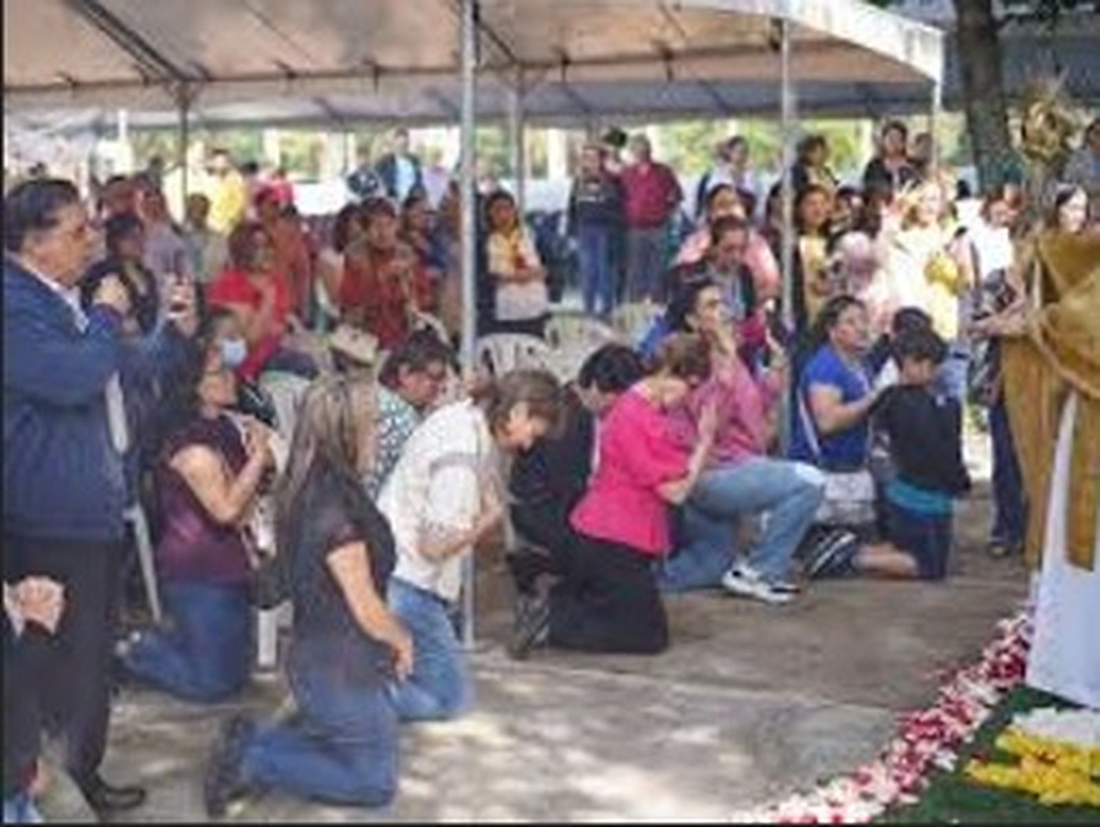 La adoración auténtica desemboca inevitablemente en compromiso histórico.