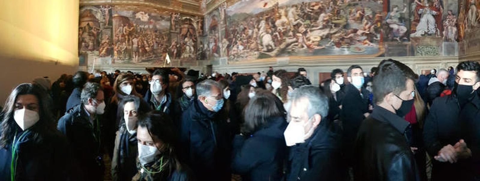 Aglomeración en los Museos Vaticanos