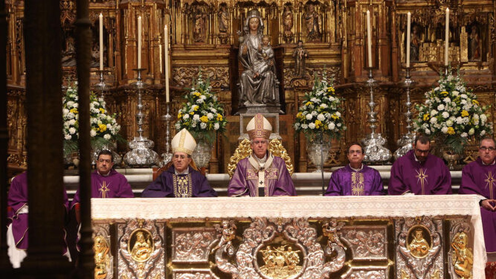 Misa funeral en Sevilla de Benedicto XVI