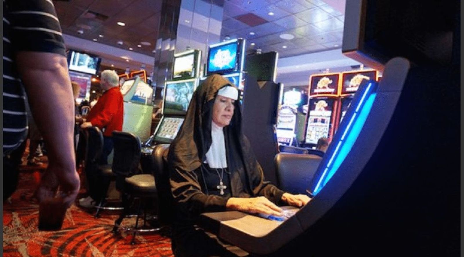 Una monja ludópata robó 835.000 dólares de un colegio católico y se lo gastó en el casino