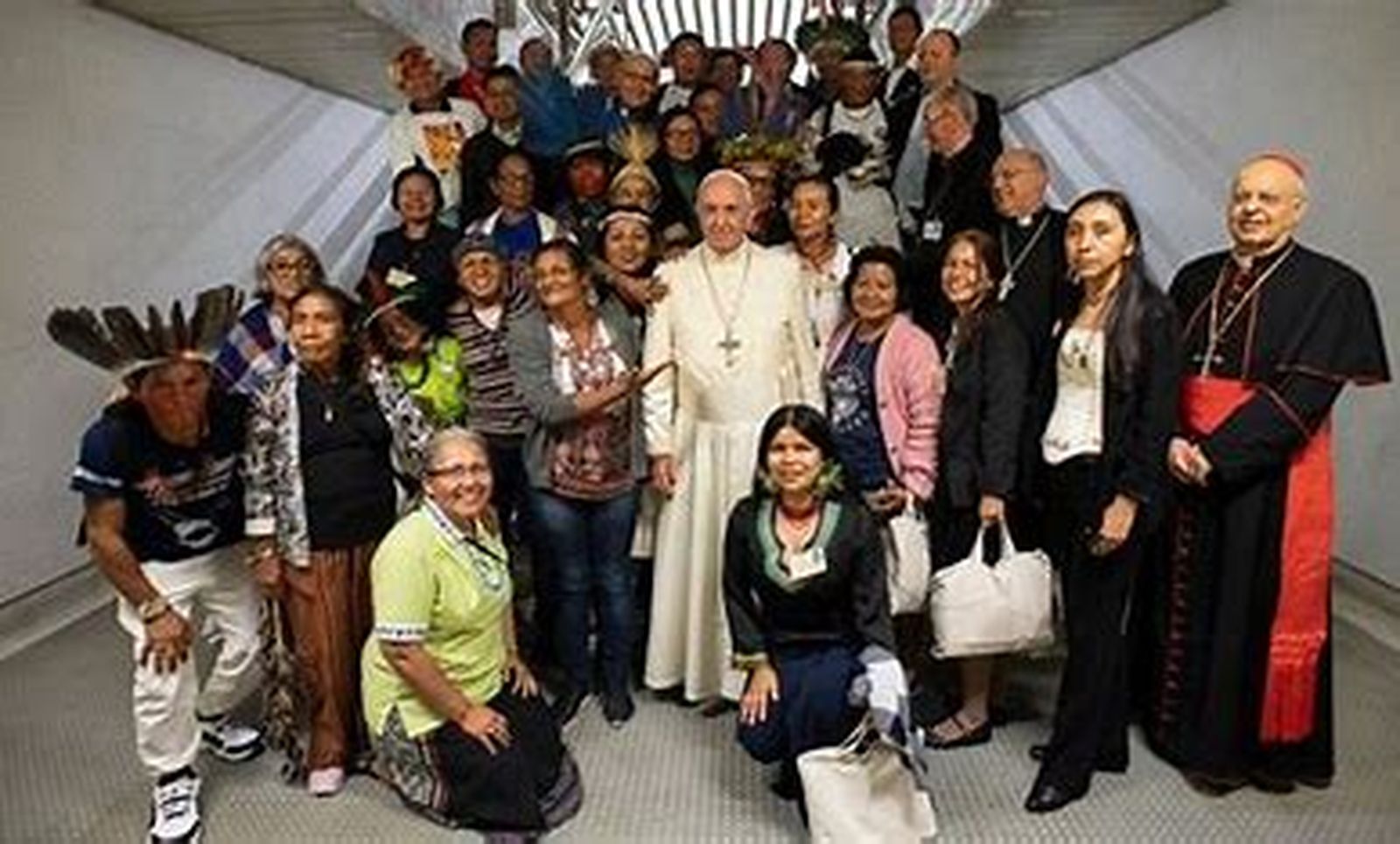 Francisco com os indígenas da Amazônia