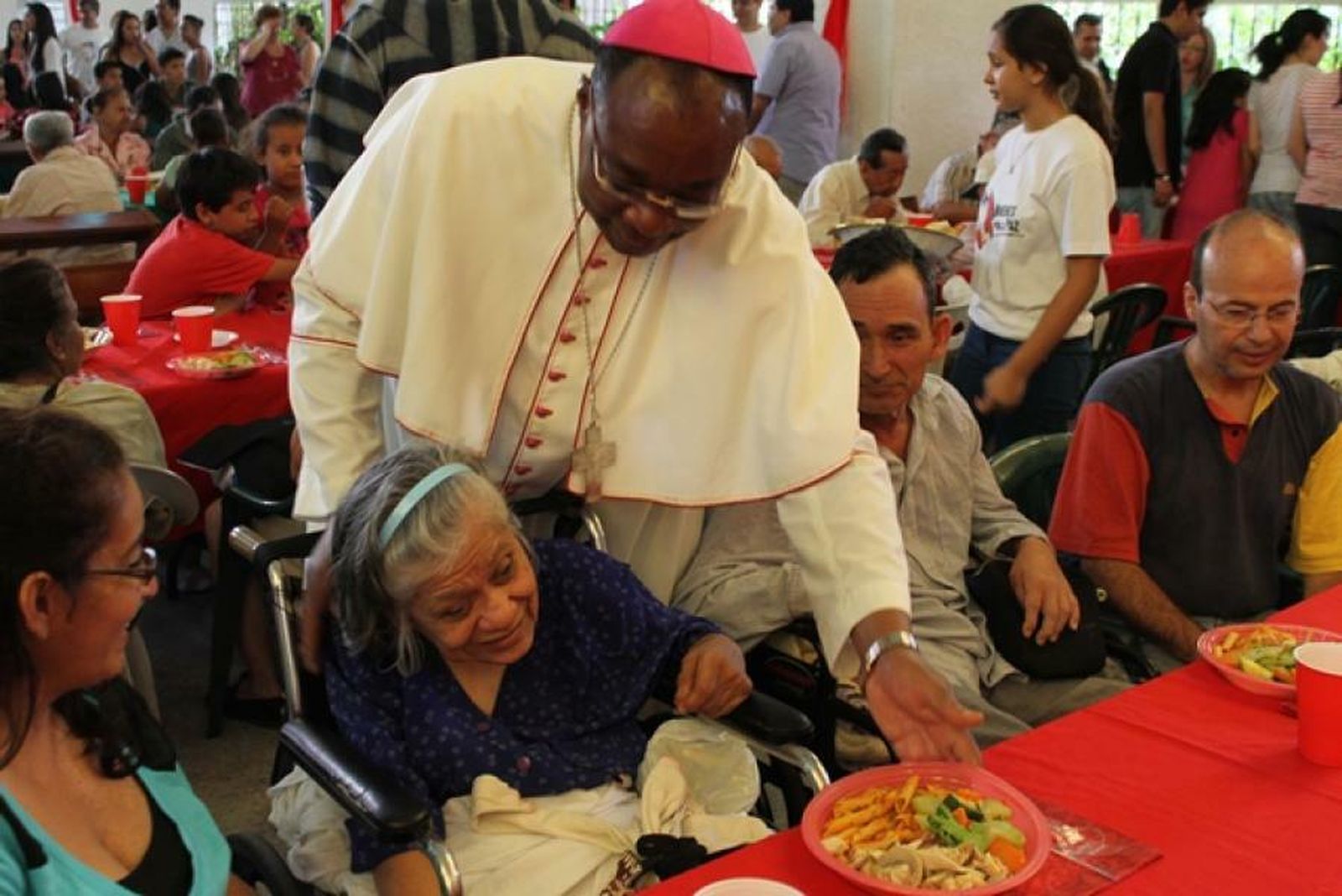 nuncio apostólico en El Salvador, Léon Kalenga