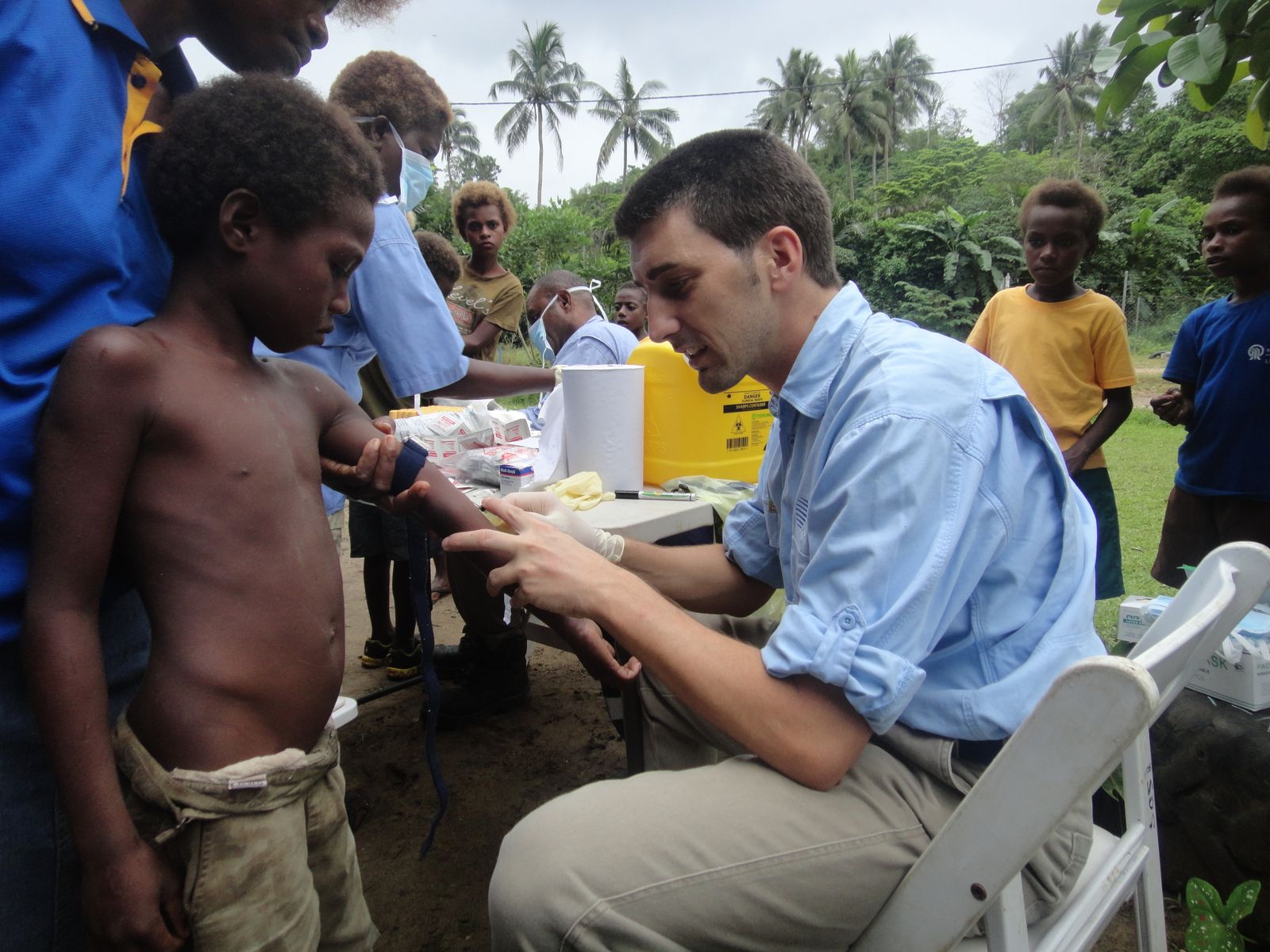 El Dr. Oriol Mitjà y la Fundación de Lucha contra el Sida y las Enfermedades Infecciosas.